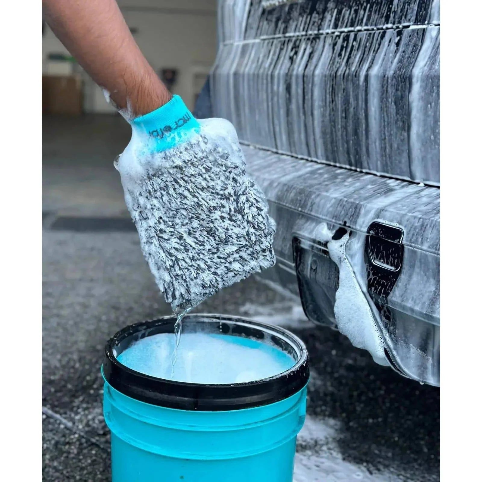 mcrofbre wash mitt for car cleaning